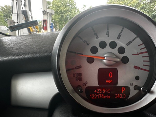 2010 MINI Cooper Clubman Base