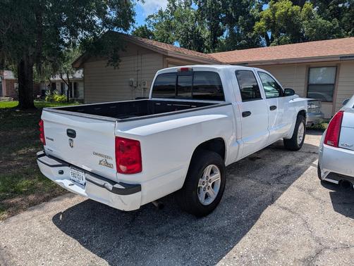 White 2011 Dodge Dakota Big Horn/Lone Star