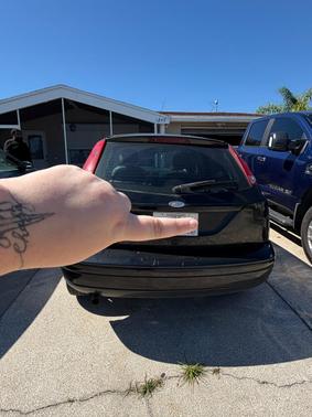 Black 2007 Ford Focus SE