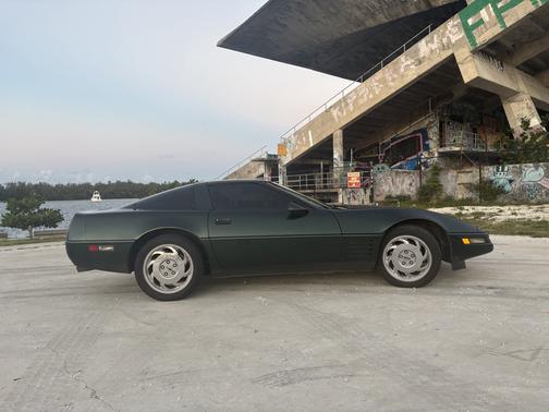 Green 1993 Chevrolet Corvette Base