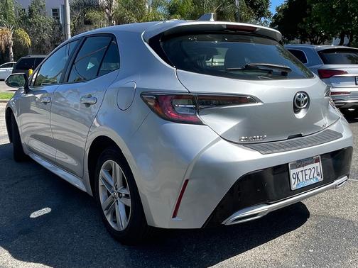 Silver 2019 Toyota Corolla SE