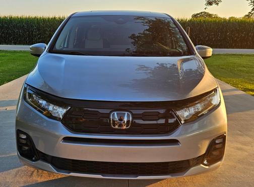 Silver 2026 Honda Odyssey Elite