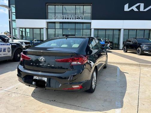 Black 2020 Hyundai ELANTRA SEL