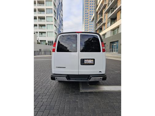 2021 Chevrolet Express 3500 LT