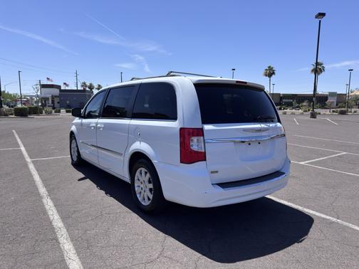 White 2014 Chrysler Town & Country Touring