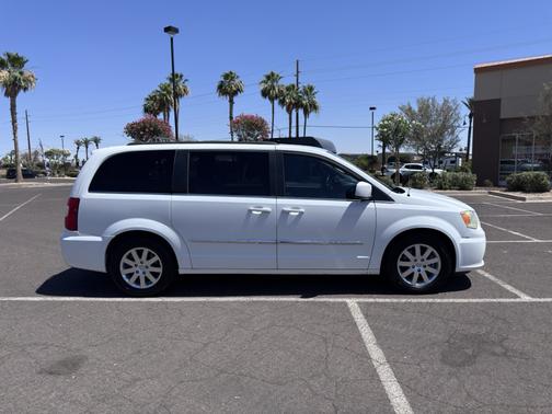 White 2014 Chrysler Town & Country Touring
