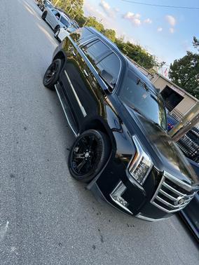 2015 Cadillac Escalade Luxury