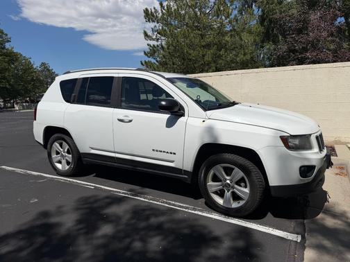 White 2016 Jeep Compass Sport