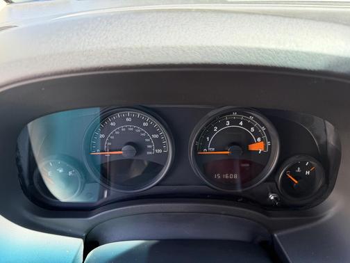 White 2016 Jeep Compass Sport