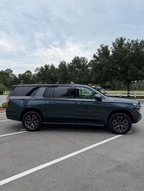 Gray 2021 Chevrolet Suburban Z71