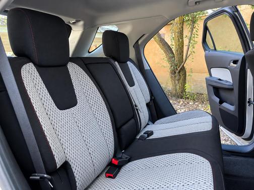 Gold 2011 Chevrolet Equinox LS