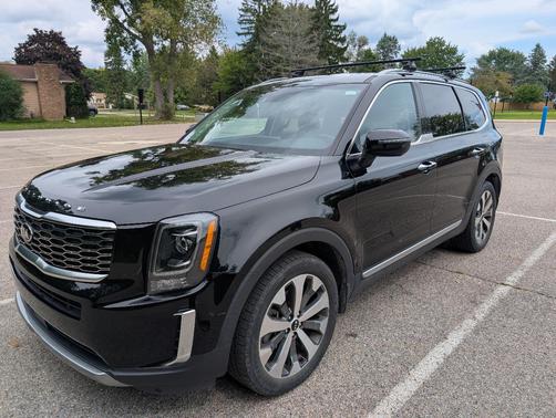 Black 2020 Kia Telluride S