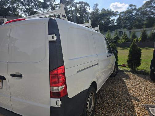 2018 Mercedes-Benz Metris Base