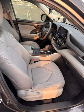 2020 Toyota Highlander L