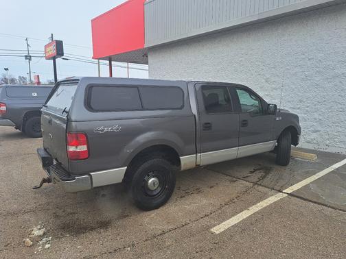 2005 Ford F-150 Lariat SuperCrew