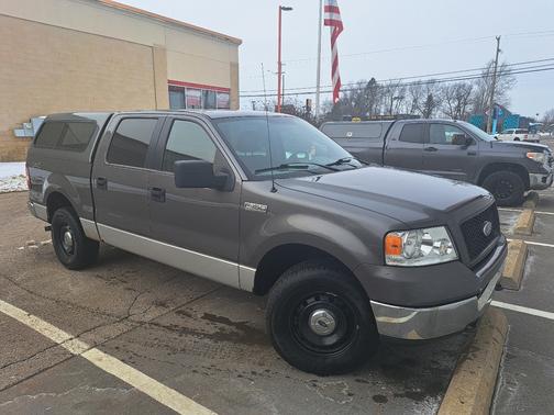 2005 Ford F-150 Lariat SuperCrew