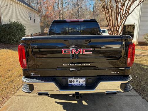 2022 GMC Sierra 1500 SLT