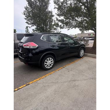 Black 2016 Nissan Rogue S