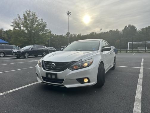 White 2018 Nissan Altima 2.5 SR