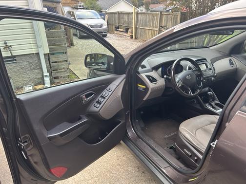 2014 Hyundai TUCSON SE