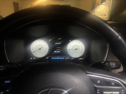 White 2021 Hyundai SANTA FE Limited