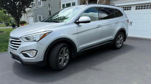 2016 Hyundai SANTA FE SE