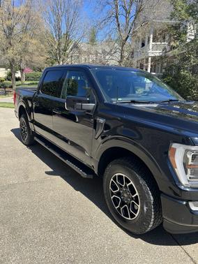 Black 2021 Ford F-150 Lariat