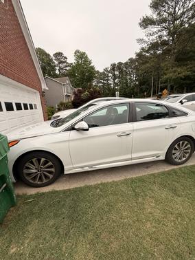 White 2017 Hyundai SONATA Sport