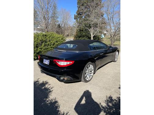 2010 Maserati GranTurismo Base