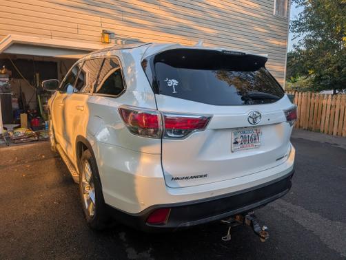 2016 Toyota Highlander Limited Platinum