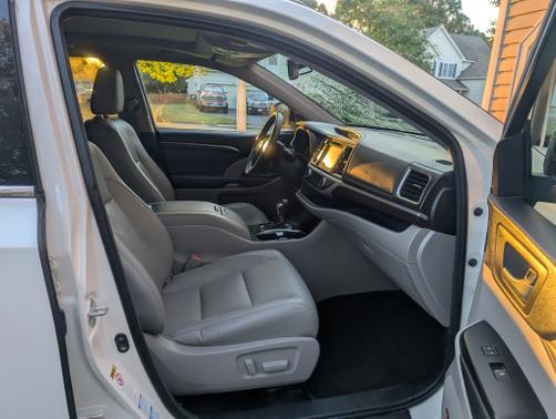 2016 Toyota Highlander Limited Platinum