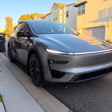 2026 Tesla Model Y Performance AWD
