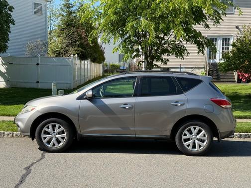 Silver 2011 Nissan Murano SL