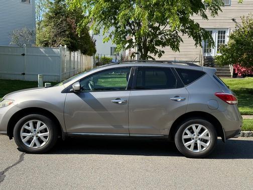 Silver 2011 Nissan Murano SL
