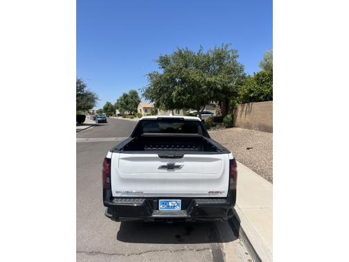2024 Chevrolet Silverado EV RST