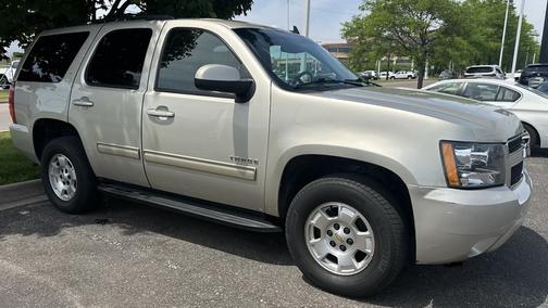 Beige 2013 Chevrolet Tahoe LT