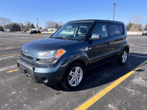2011 Kia Soul +
