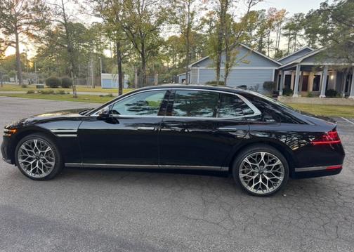 Black 2023 Genesis G90 3.5T E-SUPERCHARGER
