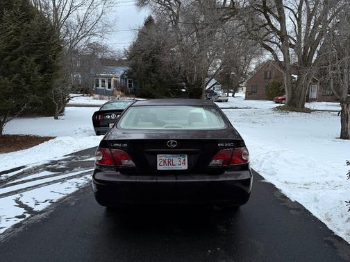 2004 Lexus ES 330 Base