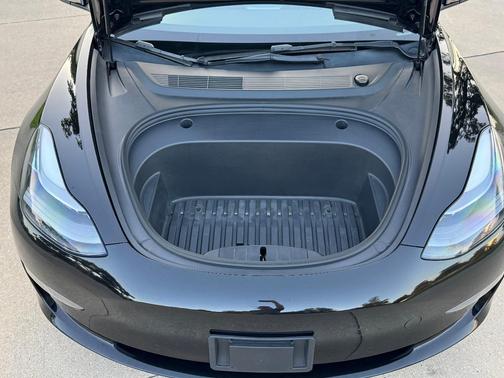 Black 2022 Tesla Model 3 Long Range
