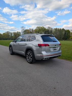 Gray 2021 Volkswagen Atlas 3.6L SEL Premium R-Line