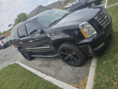 2014 Cadillac Escalade Luxury