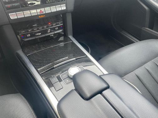 Black 2014 Mercedes-Benz E-Class E 350 4MATIC