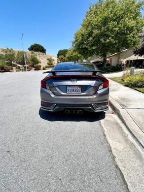 Gray 2017 Honda Civic Si