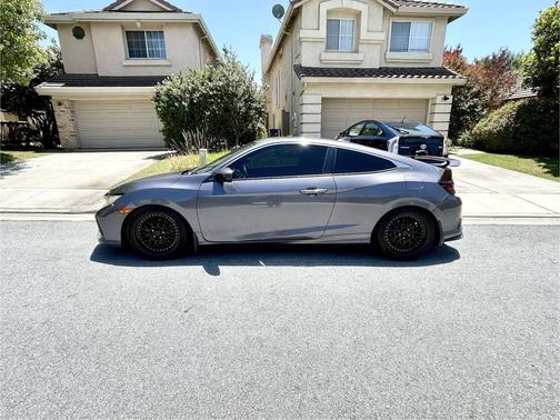 Gray 2017 Honda Civic Si