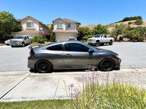 Gray 2017 Honda Civic Si