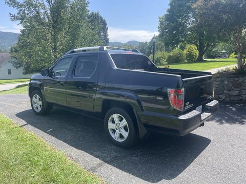Black 2012 Honda Ridgeline RTL