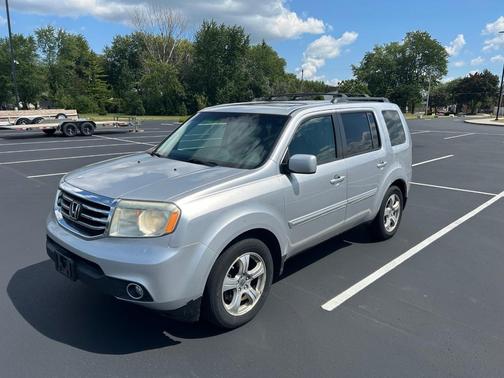 Silver 2012 Honda Pilot EX-L