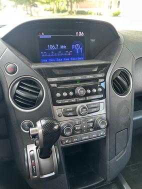 Silver 2012 Honda Pilot EX-L