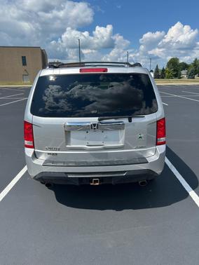 Silver 2012 Honda Pilot EX-L